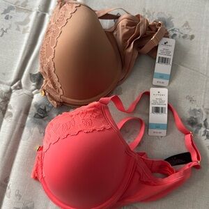 Natori bras 2 total new with tags